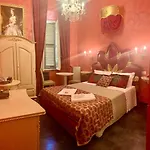 Pope\'S Suites