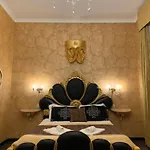Pope\'S Suites