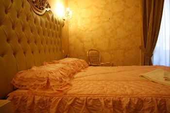 Pope's Bed & Breakfast 2*
