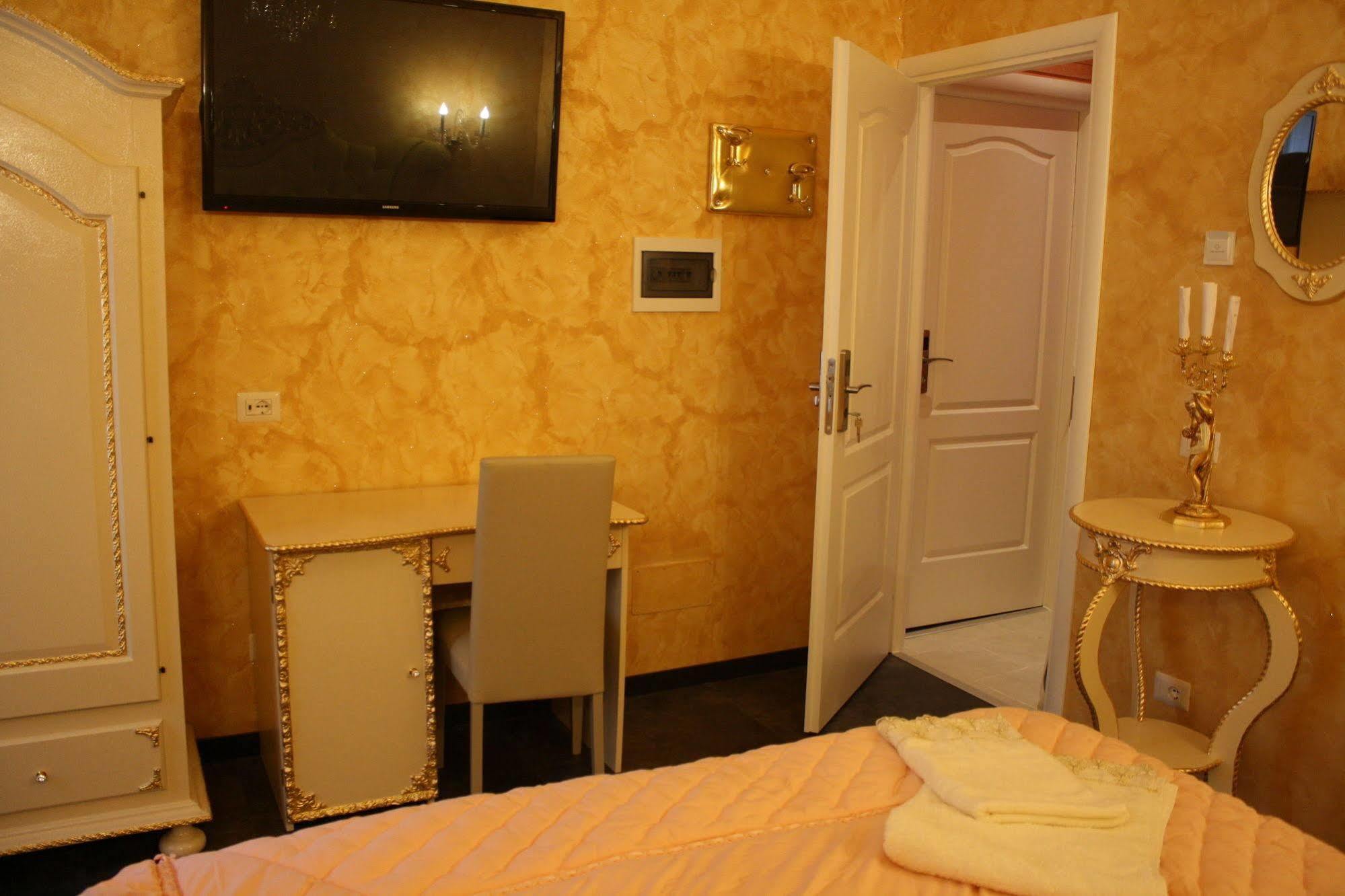 Pope's Bed & Breakfast Roma